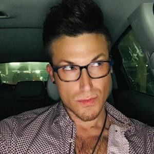 Meet your Posher, Cody